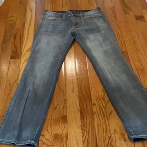 New York & Co.~Mid Risse Straight Jeans 🖤🤎